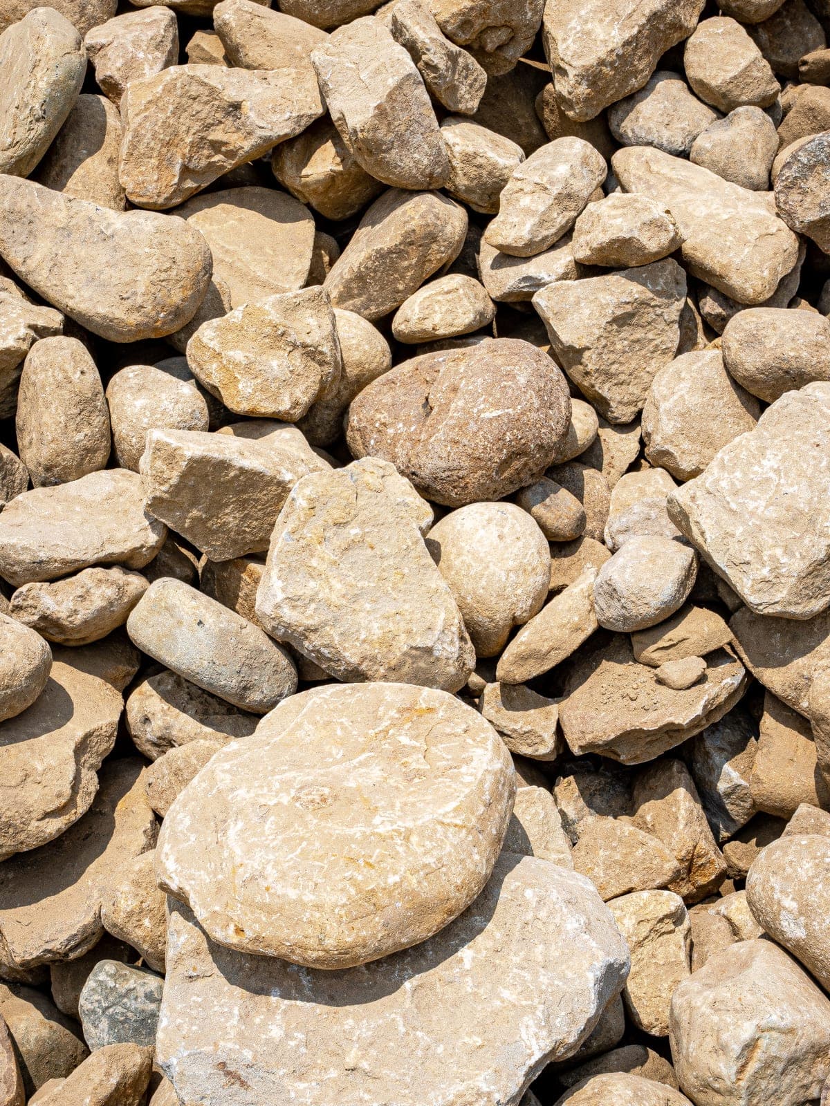 3B river rock gravel